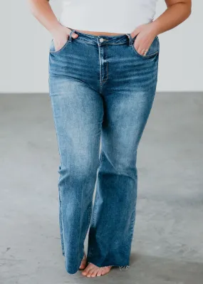 Curvy Stan Risen Bootcut Jeans