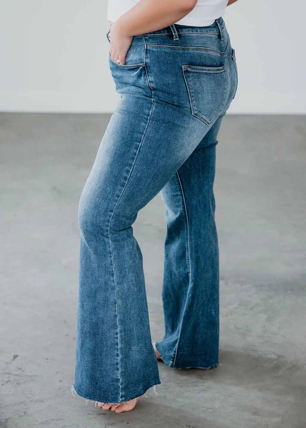 Curvy Stan Risen Bootcut Jeans