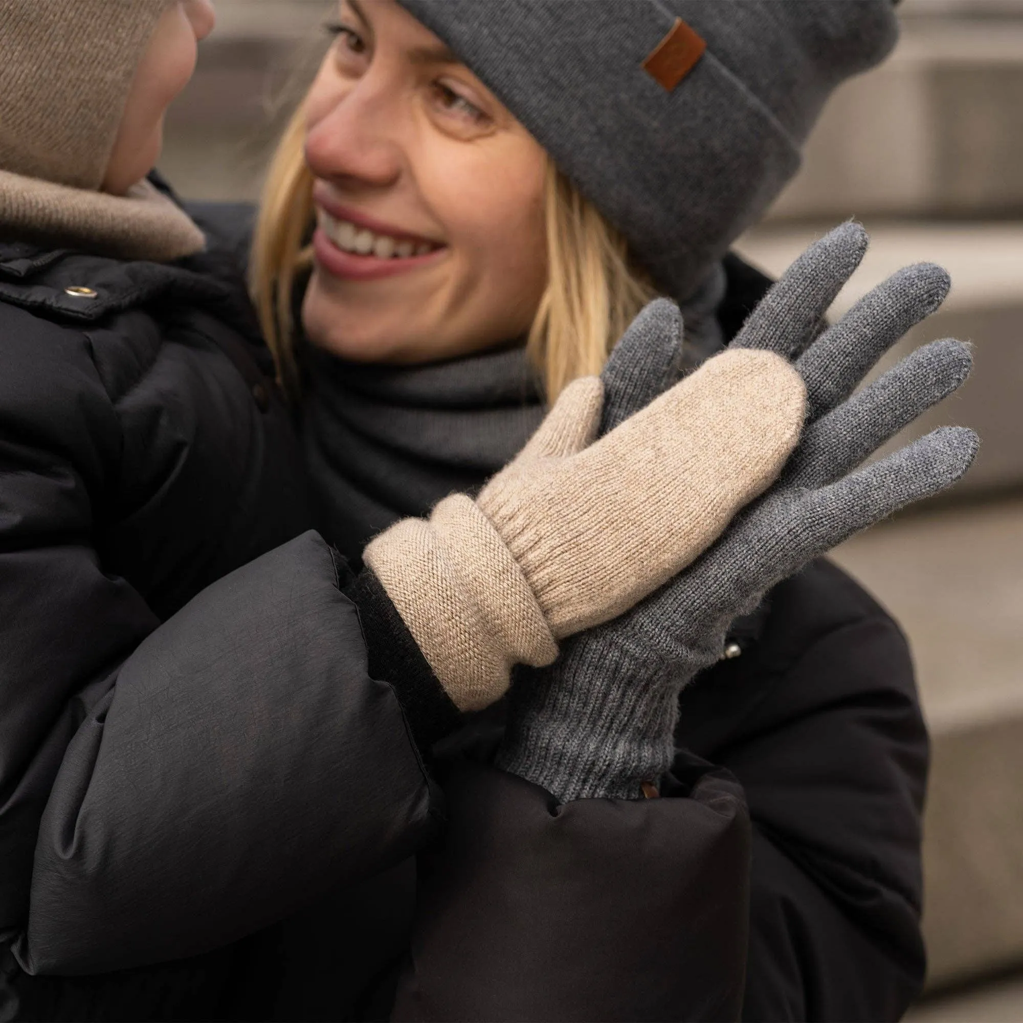 menique - Kids' Mittens Knitted Merino & Cashmere: 3-6 years / Creamy beige