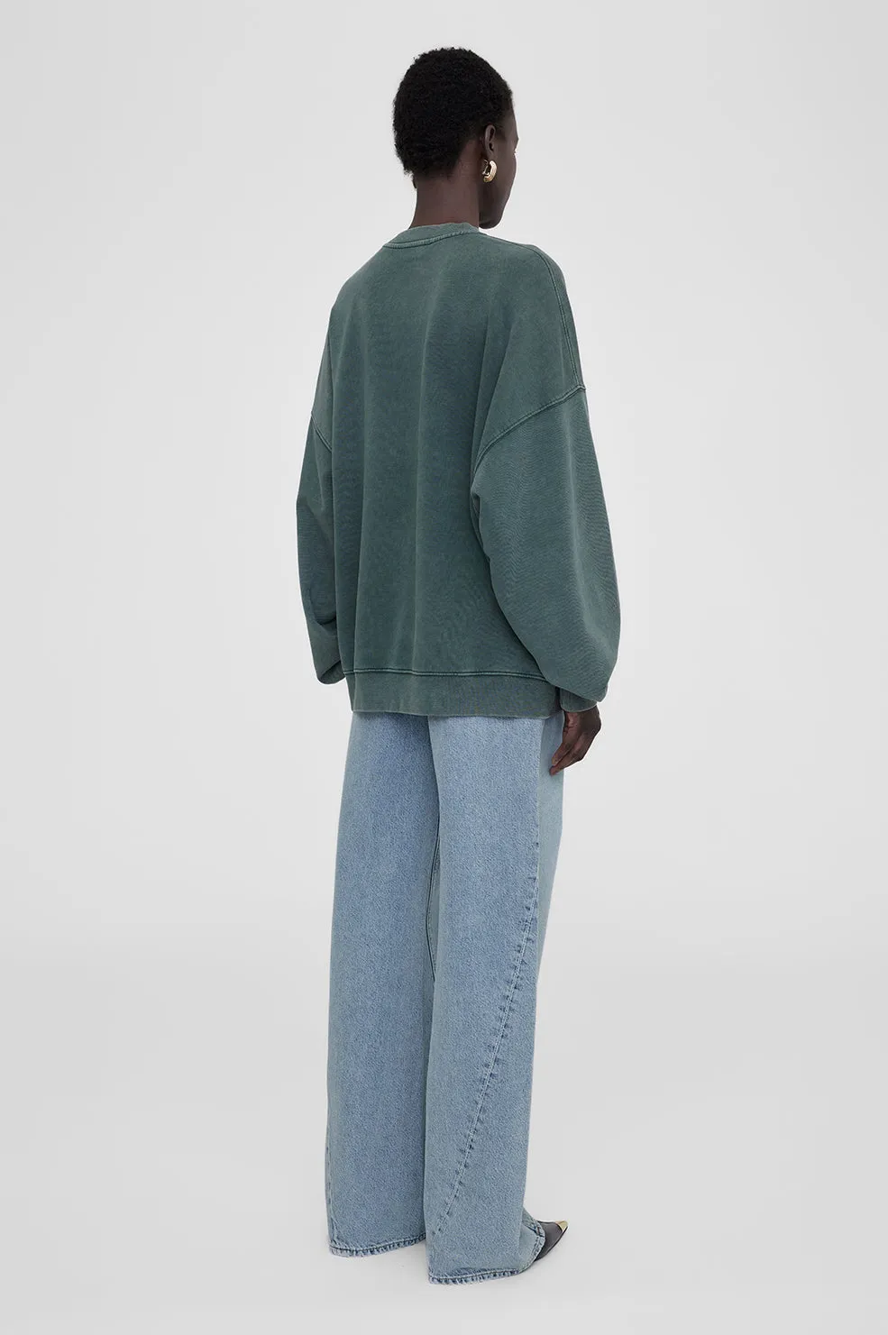 Miles Sweatshirt in Washed Dark Sage