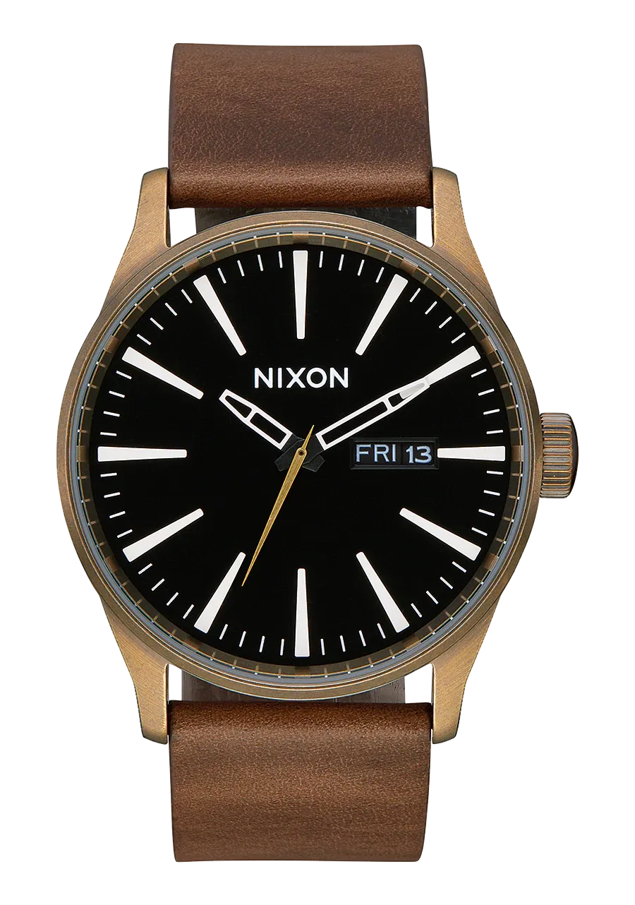 Nixon - Sentry Leather Watch / Black, Brass, Brown