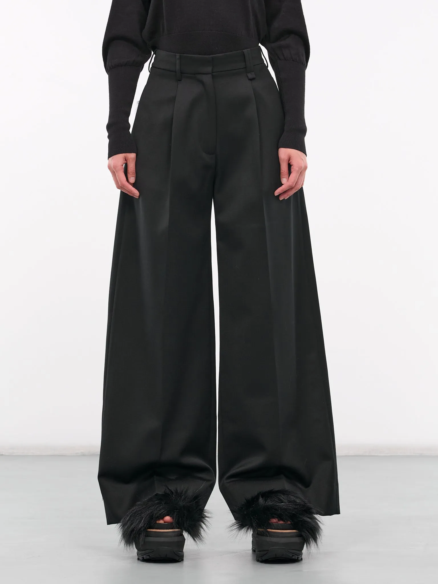 Pleated Wide Leg Trousers (4117F-0458-BLACK)