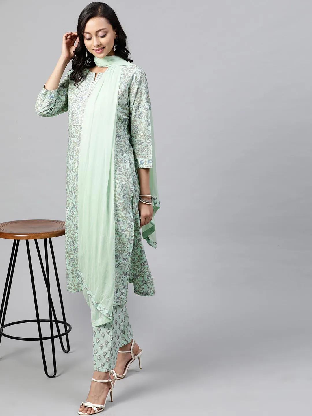 Women Green Printed Kurta with Trousers Dupatta